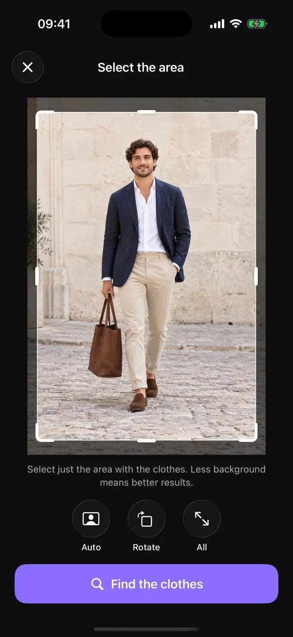 Lookhunt crop screen with the outfit selected